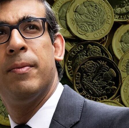 Fureur alors que 265 milliards de livres sterling par an d'argent des contribuables sont perdus dans le trou noir de Westminster