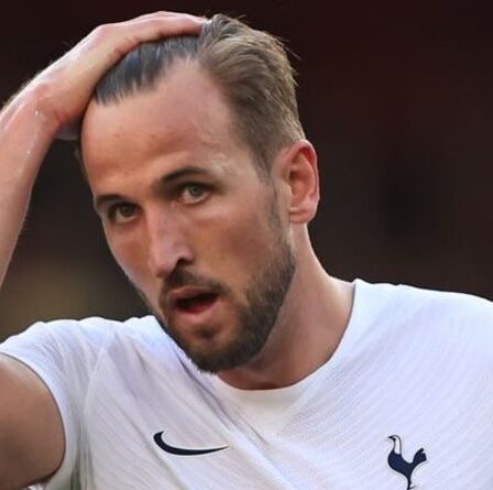 Gary Neville lance une défense acharnée de Harry Kane lors de la défaite de Tottenham contre Arsenal