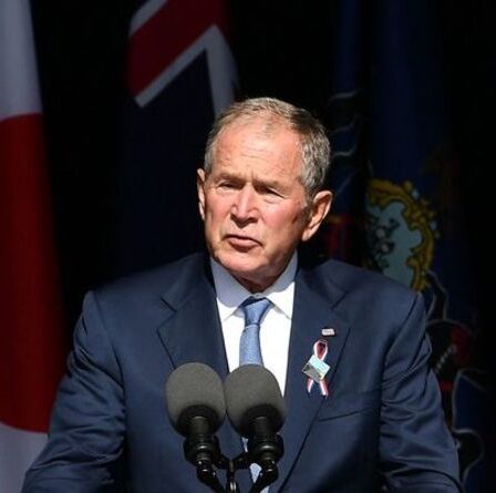 George W Bush condamne la division politique "malveillante" dans un discours commémorant le 11 septembre