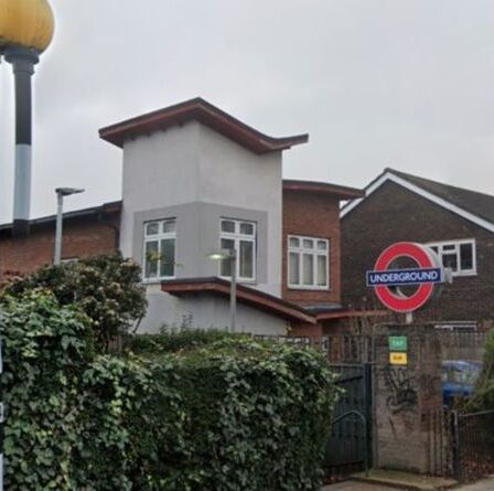 Horreur d'une attaque sexuelle à Londres alors que la police traque un prédateur qui «attend près de la station de métro»