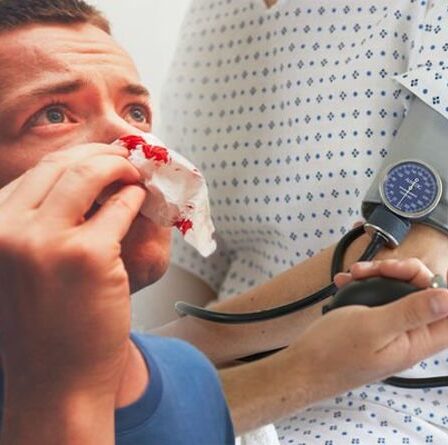 Hypertension artérielle : « Symptômes inattendus » de l'hypertension - huit signes avant-coureurs importants