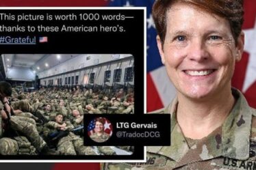 Idiot trois étoiles !  Un général de l'armée américaine "sans idée" qualifie les parachutistes britanniques de "héros américains"