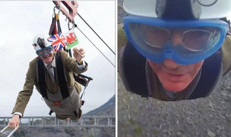 Jacob Rees-Mogg se jette dans la tyrolienne la plus rapide du monde dans une vidéo à couper le souffle