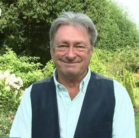 Jardinage: les conseils d'Alan Titchmarsh pour le jardin d'automne en fonction des changements de temps - à faire «une fois par mois»