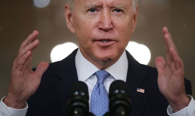 Joe Biden envisage d'envoyer de l'argent aux talibans alors que les militants célèbrent la "pleine indépendance"