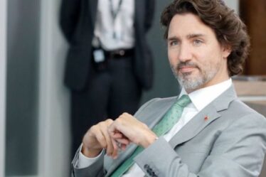 Justin Trudeau au bord du gouffre: un graphique montre à quel point le Premier ministre canadien est tombé avant les élections
