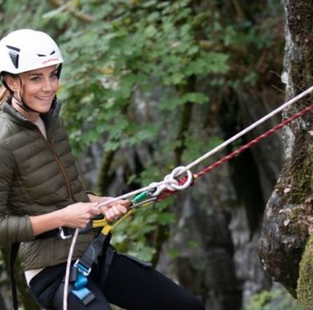 Kate impressionne les fans royaux alors que la duchesse en plein air devient «membre par intérim» des cadets de l'Air