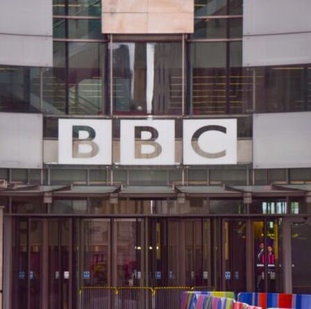 La BBC obligée de faire des réductions alors que le prix des droits de licence est gelé