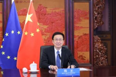 La Chine prête à "combler les différences" et à "renforcer la coopération" avec l'UE après une amère dispute