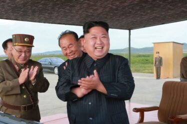 La Corée du Nord est capable d'armer un missile "stratégique" avec une tête nucléaire pour "surprendre" le Japon