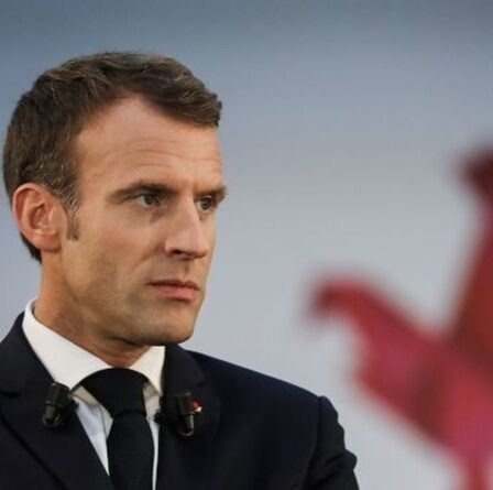 La France et l'UE sont parties "furieuses" alors que Macron perd des MILLIARDS sur l'accord sur les sous-marins australiens