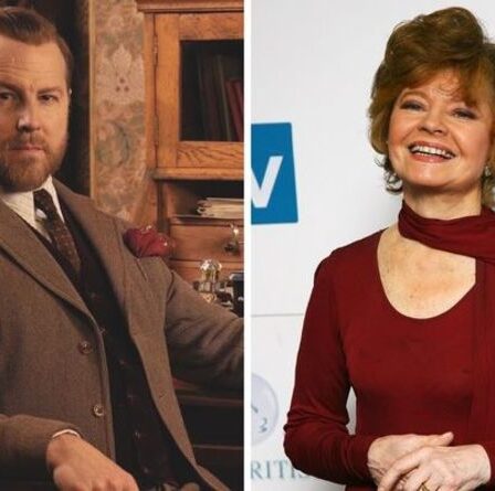 La maman de toutes les créatures, grandes et petites, de Samuel West, que vous reconnaîtrez peut-être dans Fawlty Towers