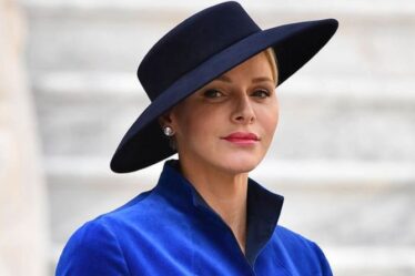 La princesse Charlene 'iconoclaste' 'ne veut pas être Kate' car elle n'est 'pas de violette qui rétrécit'