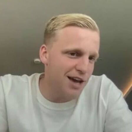 La star de Man Utd, Donny van de Beek, confie à Ferdinand sa demande à Solskjaer