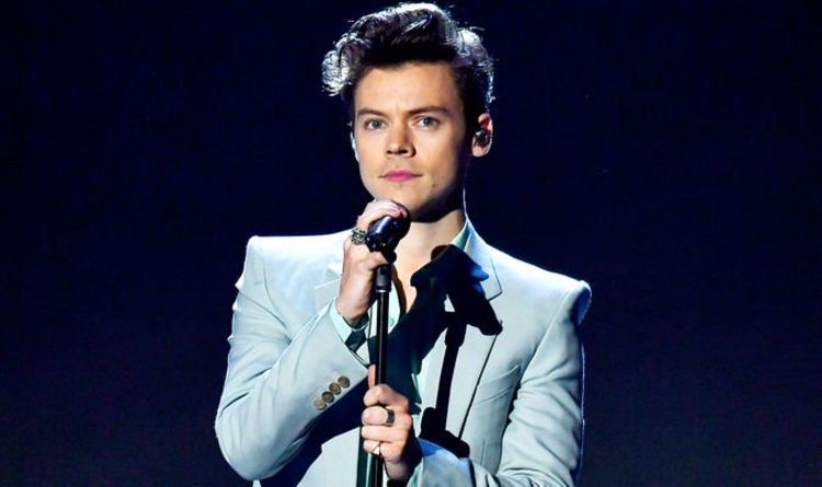 La star de One Direction, Harry Styles, fait une déclaration sur le spectacle annulé