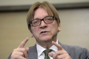 « Laisse tomber, Guy ! »  Verhofstadt s'est moqué du complot de l'armée européenne alors qu'il affronte le chef de l'OTAN
