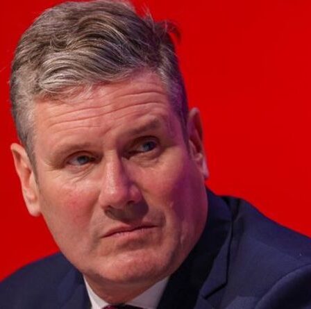 L'animateur de GB News souligne une chose en voyant les conservateurs essuyer le sol avec le parti travailliste