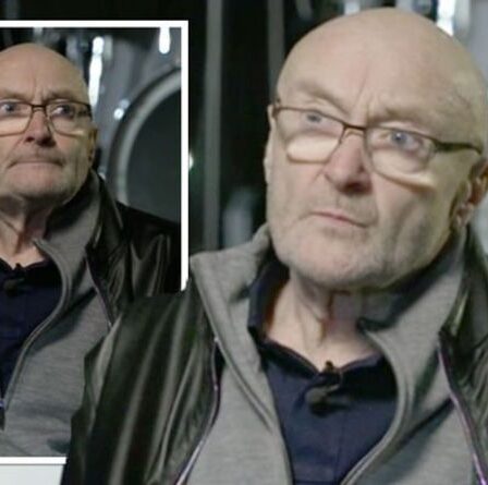 L'apparition de Phil Collins laisse les fans inquiets car il admet qu'il "peut à peine tenir un bâton"