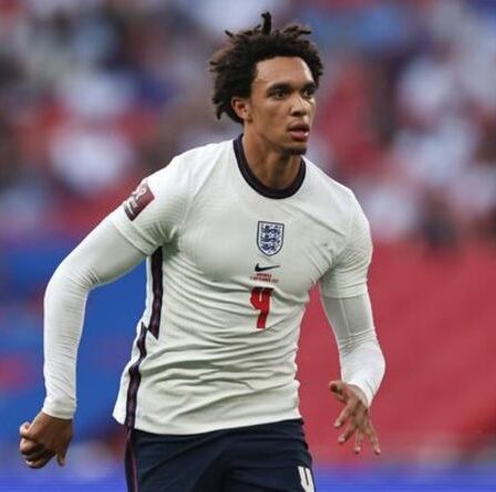 L'as de Liverpool Trent Alexander-Arnold félicité par Gary Lineker dans une affirmation « stupéfiante »