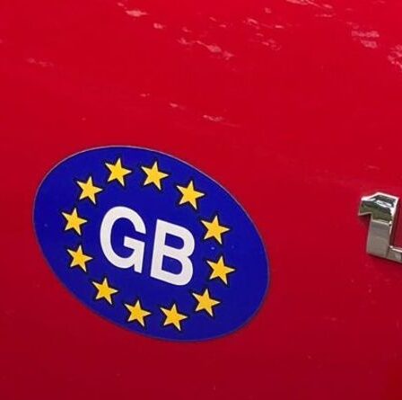 L'autocollant de plaque d'immatriculation GB n'est plus valable à l'étranger : de quoi les conducteurs ont-ils désormais besoin ?