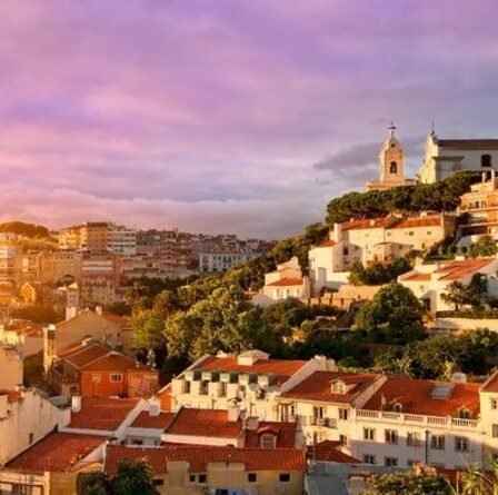 Le Portugal assouplit les règles de Covid - y compris les masques faciaux et les boîtes de nuit pour les touristes