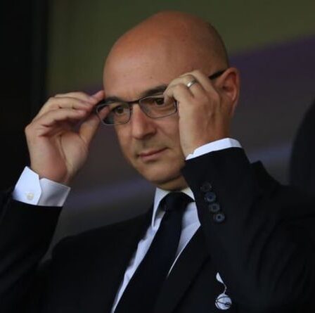 Le chef de Tottenham a qualifié le " problème " des Spurs d'attirer de gros accords de transfert