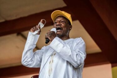 Le dernier coup d'État en Guinée : qu'est-ce qui a déclenché la tentative de coup d'État ?  Coups de feu entendus au palais présidentiel