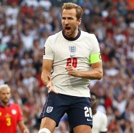 Le patron de l'Angleterre Gareth Southgate soutient l'attaquant de Tottenham Harry Kane contre l'objectif de Wayne Rooney