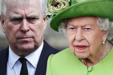 Le prince Andrew a exhorté à «aller tranquillement dans un mouvement altruiste» pour aider la reine – avertissement d'un expert