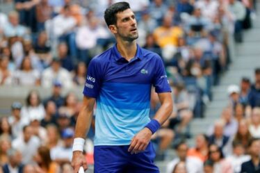 L'entraîneur de Roger Federer affirme que Novak Djokovic pourrait ne pas rejouer cette année