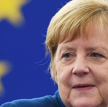 Les Allemands "aspirent" à la "main ferme" d'Angela Merkel alors que le pays se prépare à une période de perturbation