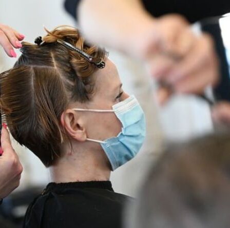 Les coiffeurs signalent que plus de clients souffrent d'allergies aux colorants «graves» après avoir contracté Covid