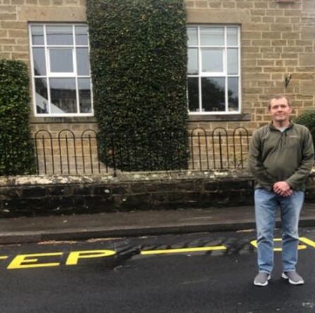 Les conducteurs risquent une amende pour se garer à l'extérieur de leur propre maison après l'installation d'un panneau « rester à l'écart »