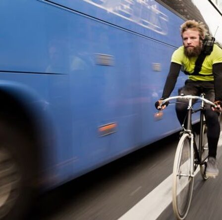 « Les cyclistes doivent être tenus responsables » : la colère face aux appels aux cyclistes à payer « une forme de taxe »