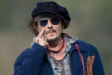 Les explosions de Johnny Depp annulent la culture: la star des pirates prévient que "Hollywood grotesque est dans le chaos"