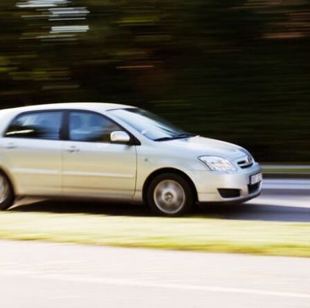 Les limiteurs de vitesse de l'UE pourraient ne pas réduire les accidents au Royaume-Uni, car les automobilistes «conduiraient dangereusement»