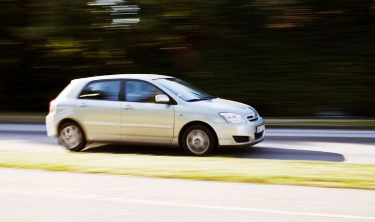 Les limiteurs de vitesse de l'UE pourraient ne pas réduire les accidents au Royaume-Uni, car les automobilistes «conduiraient dangereusement»