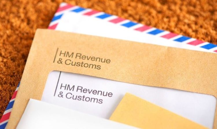 Les remboursements d'impôt HMRC sont dus à partir de ce mois - comment vérifier si vous avez droit à un