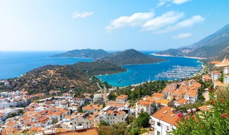 Les réservations de vacances en Turquie explosent alors que les touristes britanniques se précipitent pour profiter du «soleil de fin d'été»