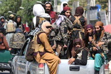 Les talibans s'apprêtent à encaisser des MILLIONS de livres d'équipement militaire britannique