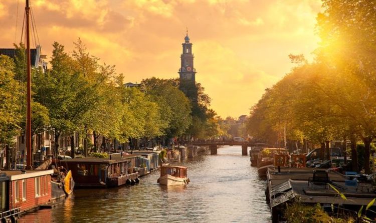 Les touristes britanniques sont confrontés à de nouvelles règles de voyage lorsqu'ils se rendent aux Pays-Bas
