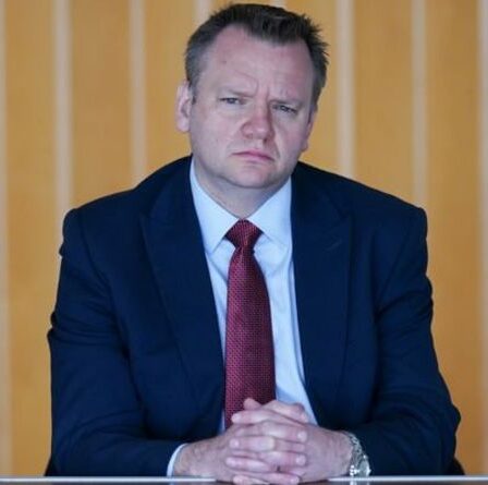 Les travaillistes se sont moqués après avoir rétabli le slogan de Tony Blair dans les années 1990 – « Farcical à ce stade »