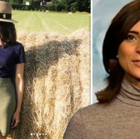 Lucy Verasamy: la star de la météo d'ITV exhibe ses jambes alors qu'elle profite du soleil en jupe moulante
