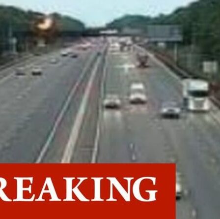 M6 FERMÉE dans les deux sens – les services d'urgence exhortent à «éviter la zone»