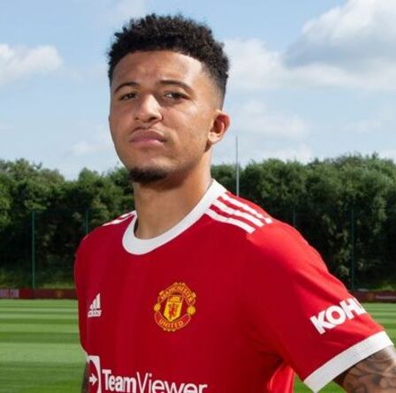 Man Utd 'a fait rejeter l'offre de Barcelone de 85 millions de livres sterling' avant d'accepter le transfert de Jadon Sancho