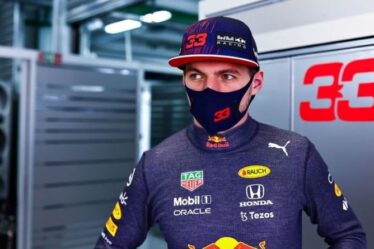 Max Verstappen donne à Lewis Hamilton l'avantage du GP de Russie alors que Red Bull frappe avec une pénalité