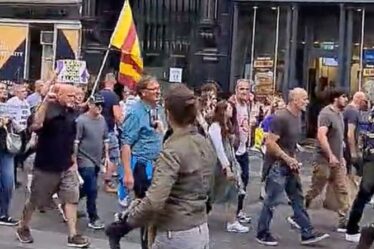 Newcastle inondé de manifestants protestant contre les passeports Covid et le jab pour les enfants