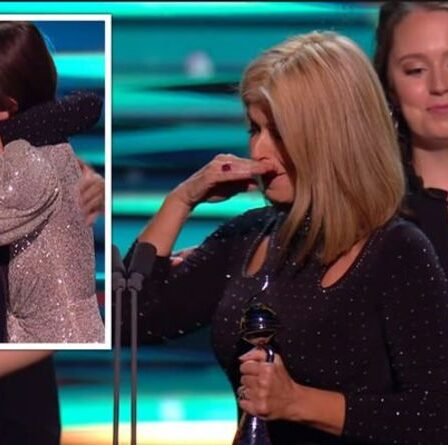 "Nous voulons que la joie revienne" Kate Garraway en larmes alors qu'elle déclare que le "combat continue" de Derek