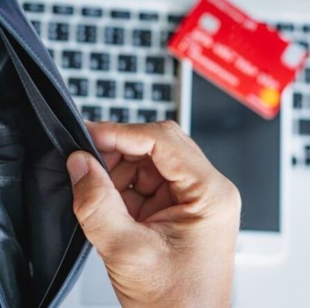 Pas l'âge de la retraite de l'État?  Pourquoi le retrait de votre pension peut vous faire perdre de l'argent supplémentaire