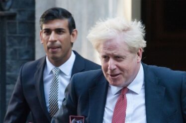 Pension d'État: Boris Johnson et Rishi Sunak sommés de supprimer l'allocation à vie